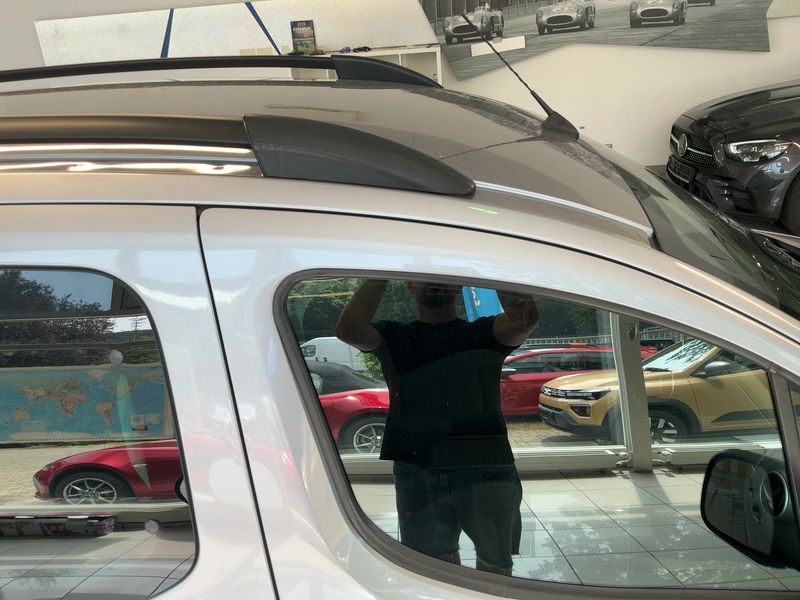Citroen Berlingo 1.6 Blue-HDi Shine 2017 – снимка 13