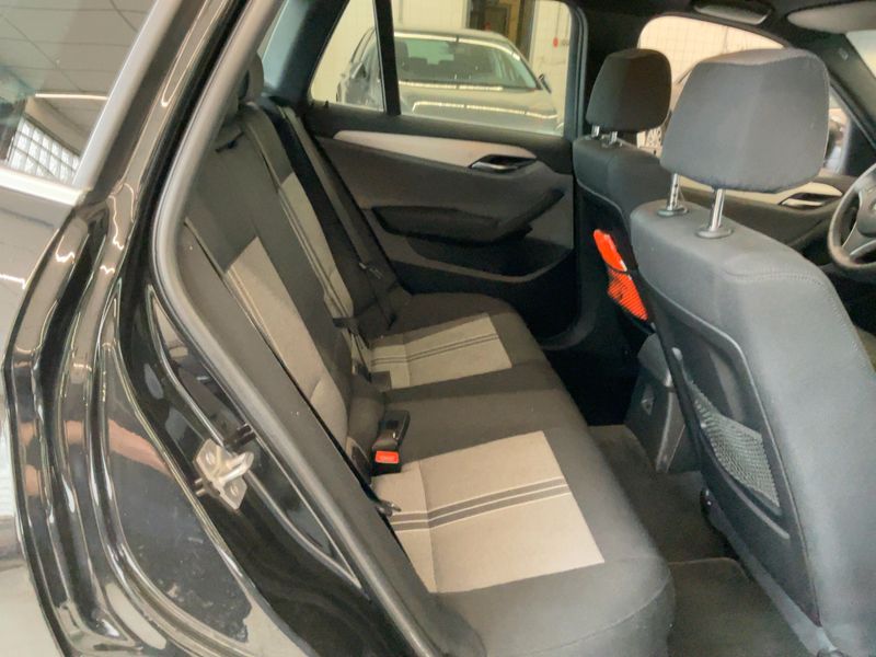 BMW X1 xDrive 28i — zdjęcie 14