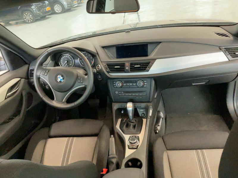 BMW X1 xDrive 28i — zdjęcie 12