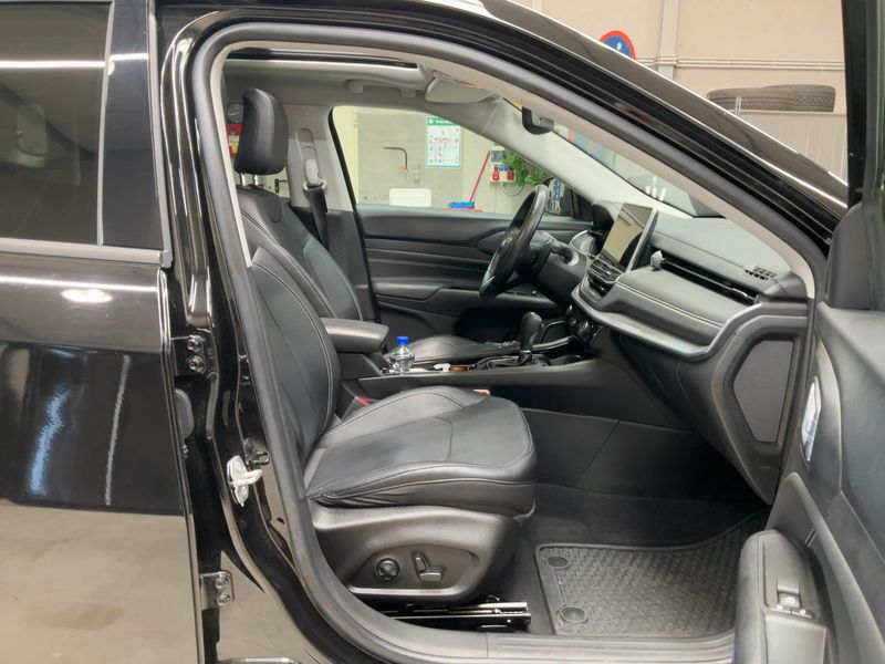 Jeep Compass 1.5 GSE T4 e-Hybrid S FWD 2022 – снимка 17