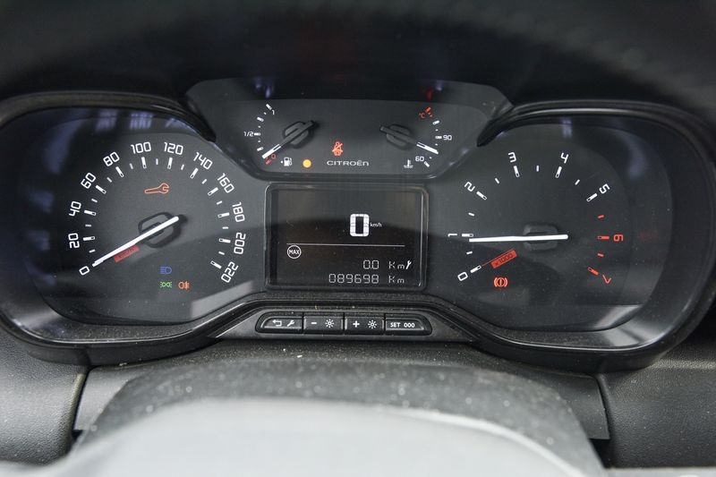 Citroen C3 Aircross 1.2 PureTech C-Series — zdjęcie 12
