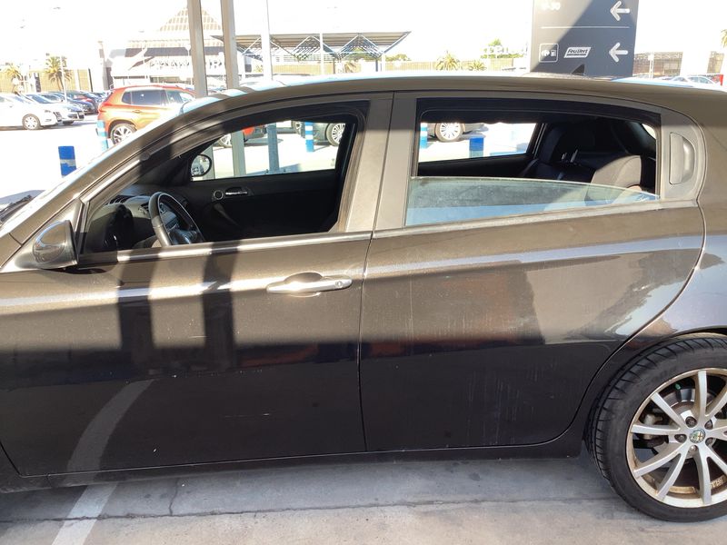 Alfa Romeo Alfa 147 1.6 TS ECO Progression — zdjęcie 4