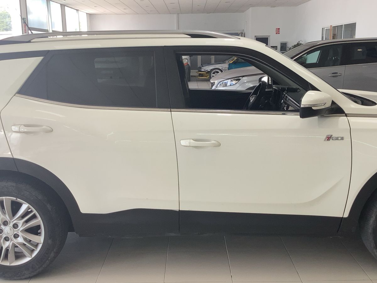 Ssangyong Korando 2022 — photo 11