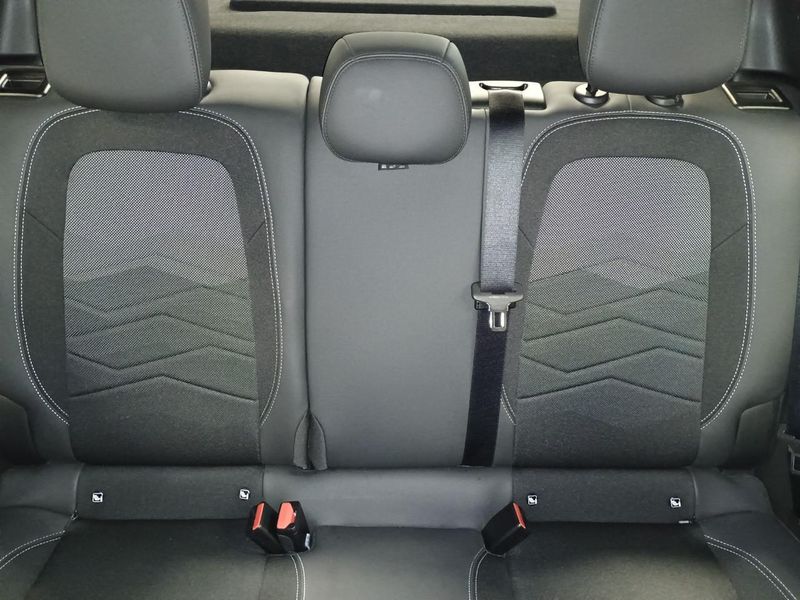 Jeep Avenger 1.2 T-GDI Altitude — zdjęcie 8