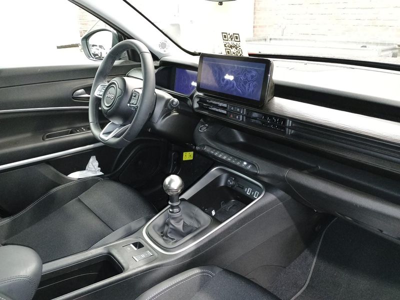 Jeep Avenger 1.2 T-GDI Altitude — zdjęcie 6