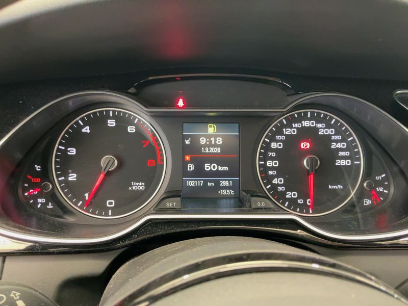 Audi A4 2.0 TFSI quattro S line Sportpaket plus — zdjęcie 13