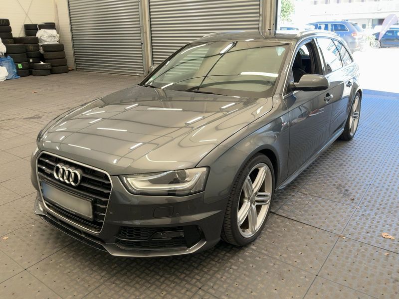 Audi A4 2.0 TFSI quattro S line Sportpaket plus