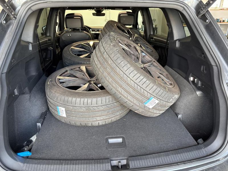Volkswagen Tiguan Allspace 2.0 TSI R-Line 4Motion — zdjęcie 21