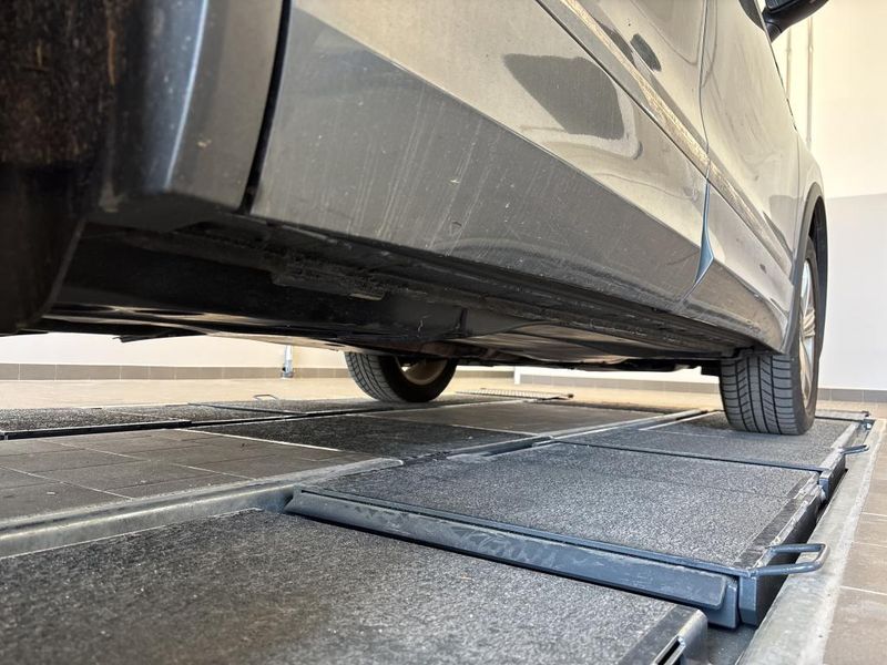 Volkswagen Tiguan Allspace 2.0 TSI R-Line 4Motion — zdjęcie 24