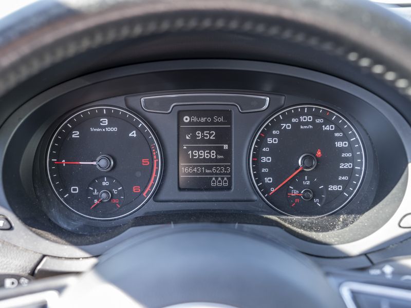 Audi Q3 2.0 TDI Sport — zdjęcie 12