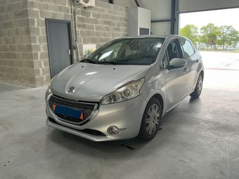 Peugeot 208 1.2 VTi Business Pack