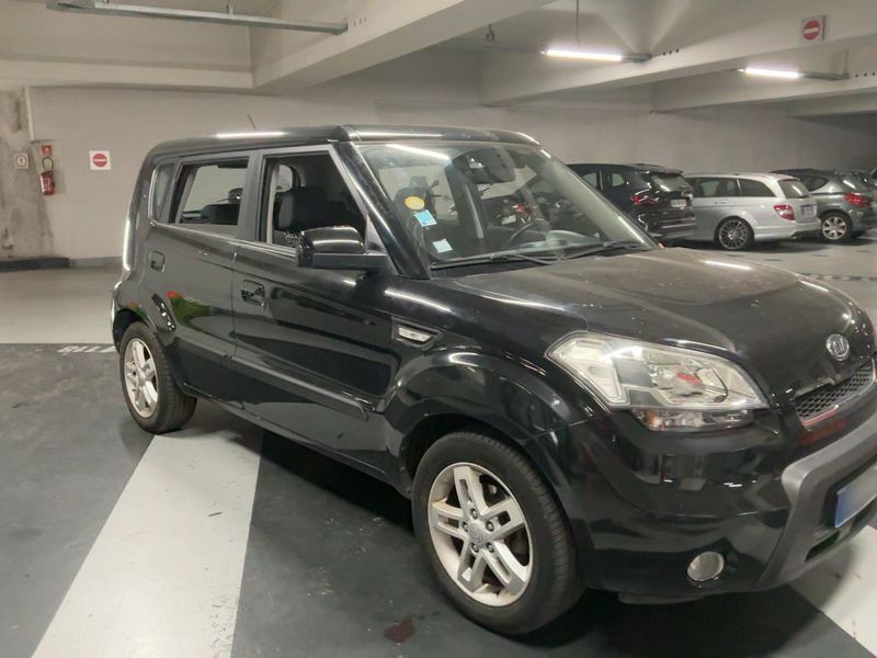 Kia Soul 1.6 CRDi Track — zdjęcie 8