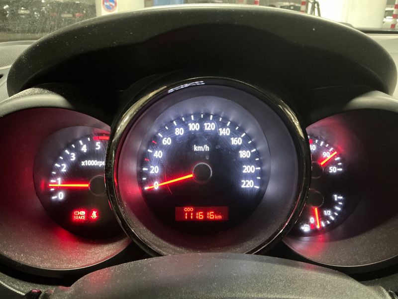 Kia Soul 1.6 CRDi Track — zdjęcie 13