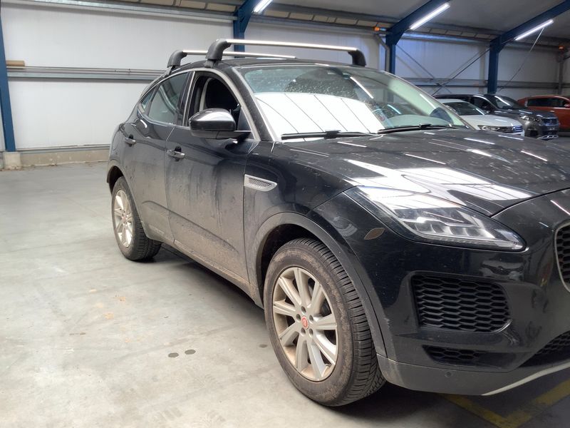 Jaguar E-Pace D150 AWD — zdjęcie 8