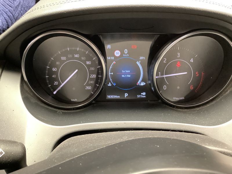 Jaguar E-Pace D150 AWD — zdjęcie 13