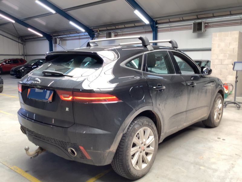 Jaguar E-Pace D150 AWD — zdjęcie 6