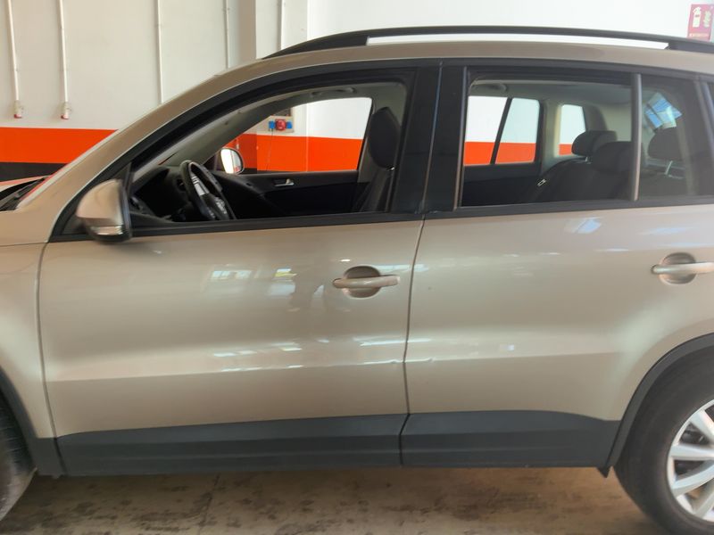 Volkswagen Tiguan 2.0 TDI T1 BlueMotion Tech 2015 – снимка 4