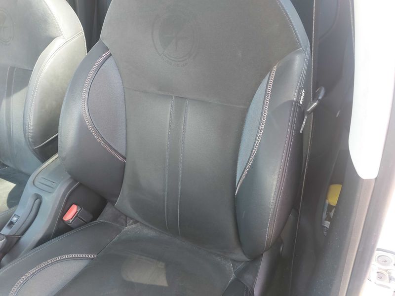Peugeot 2008 1.6 e-HDi Crossway 2014 – снимка 58