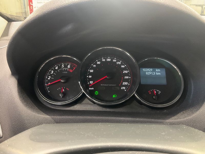 Renault Megane 1.2 GT Line — zdjęcie 13