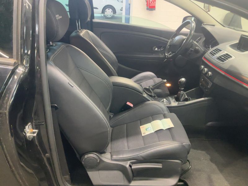 Renault Megane 1.2 GT Line — zdjęcie 11