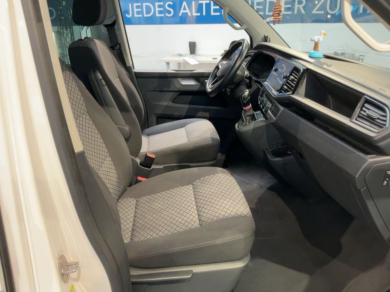 Volkswagen T6 Multivan 2.0 TDI Trendline FWD — zdjęcie 11