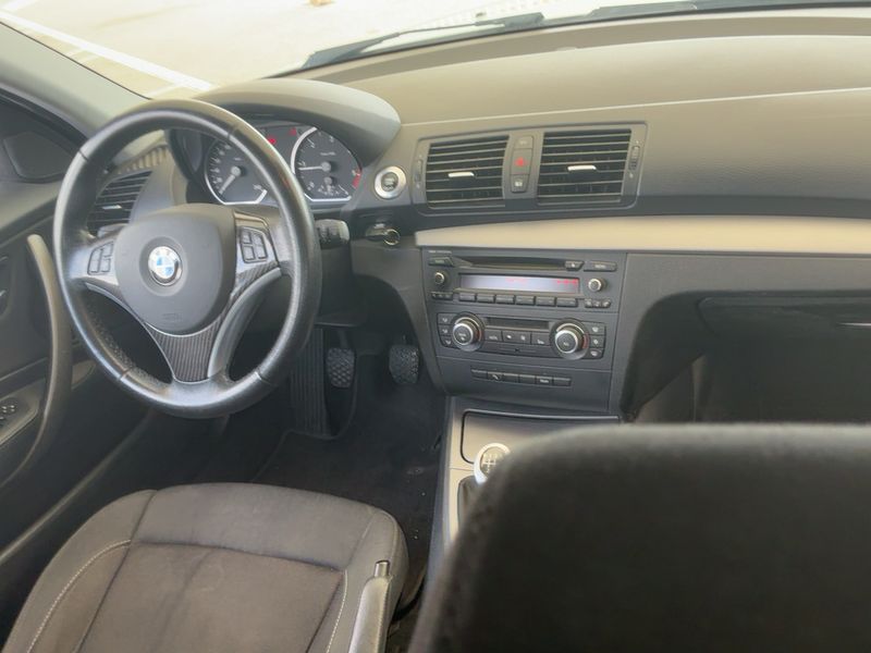 BMW 1er 118d 2010 – снимка 17