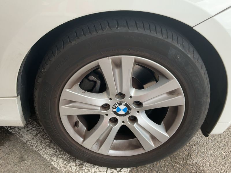 BMW 1er 118d 2010 – снимка 11