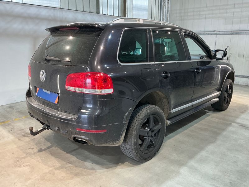 Volkswagen Touareg 3.0 V6 TDI Exclusive Edition — zdjęcie 2