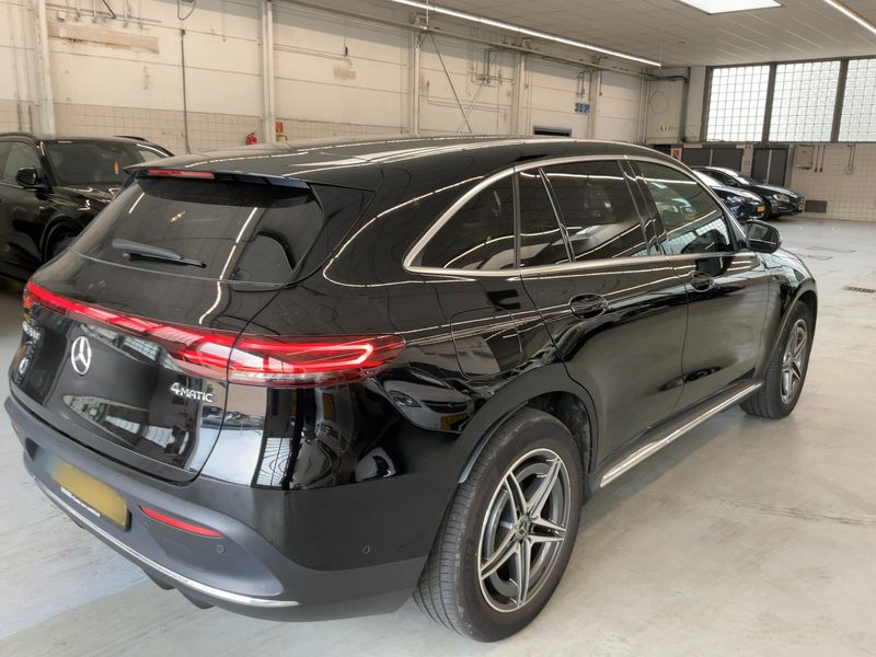 Mercedes-Benz EQC electric drive 300 kW 4Matic AMG Line — zdjęcie 6