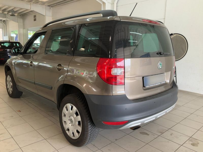 Skoda Yeti 1.2 TSI Active Plus Edition — zdjęcie 3