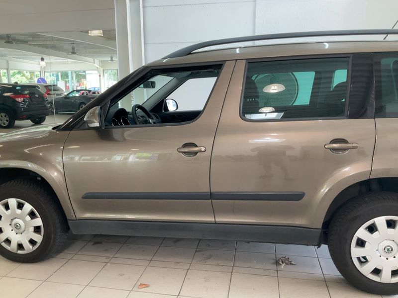 Skoda Yeti 1.2 TSI Active Plus Edition — zdjęcie 4