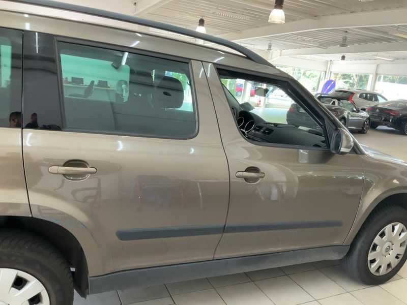 Skoda Yeti 1.2 TSI Active Plus Edition — zdjęcie 7