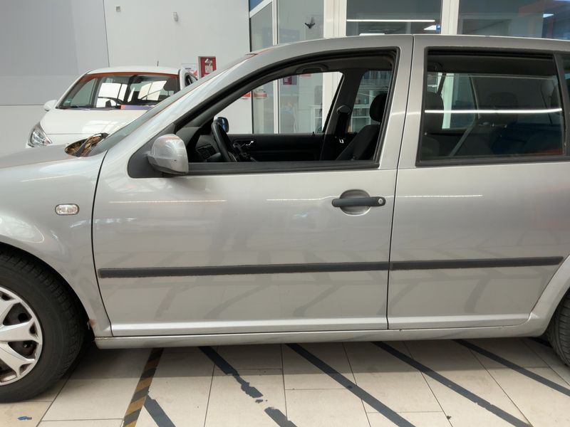 Volkswagen Golf IV 2.0 Special — zdjęcie 4