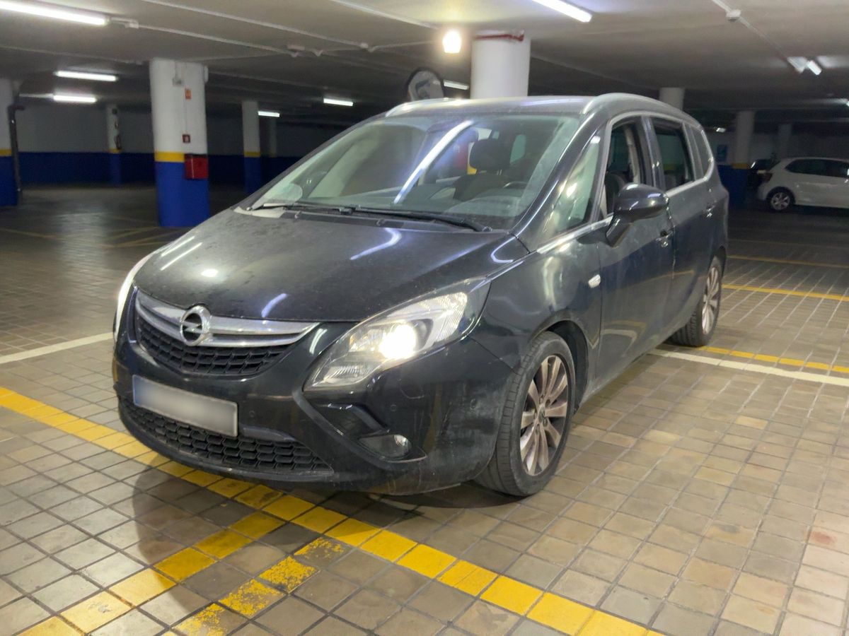 Opel Zafira 2016