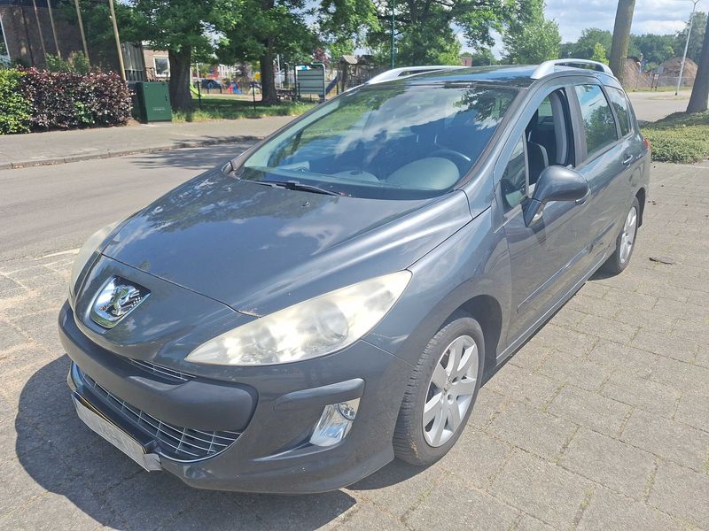 Peugeot 308 1.6 THP Sport Plus — zdjęcie 1
