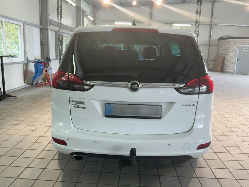 Opel Zafira Tourer 2.0 CDTI Innovation — zdjęcie 5