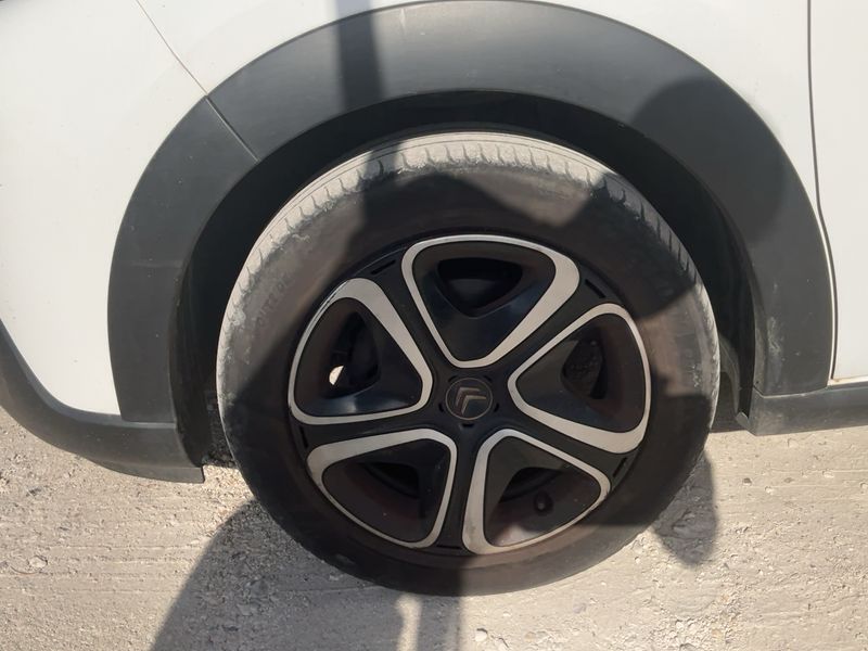 Citroen C3 1.6 Blue-HDi Société Feel Nav 2018 – снимка 3