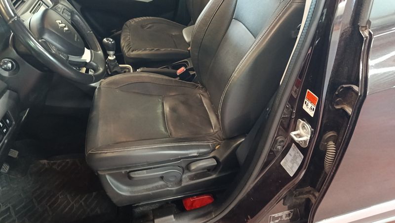 Suzuki SX4 S-Cross 1.6 DDiS Style 4WD 2014 – снимка 27