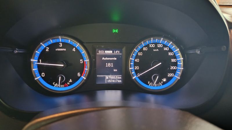 Suzuki SX4 S-Cross 1.6 DDiS Style 4WD — zdjęcie 13