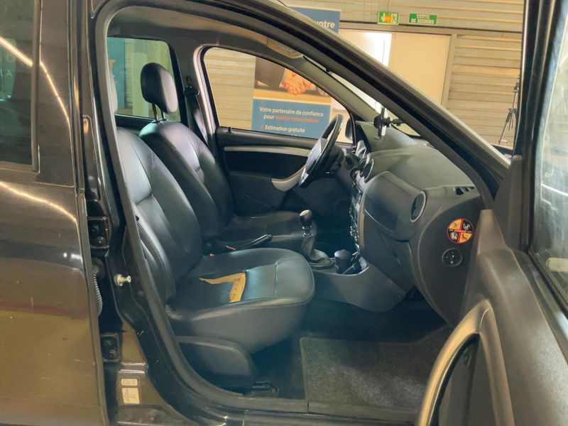 Dacia Duster 1.5 dCi Lauréate Plus 4x2 2013 – снимка 16
