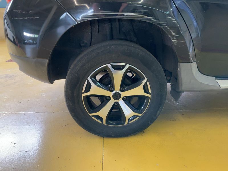 Dacia Duster 1.5 dCi Lauréate Plus 4x2 2013 – снимка 9
