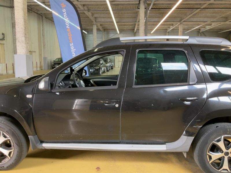 Dacia Duster 1.5 dCi Lauréate Plus 4x2 2013 – снимка 4