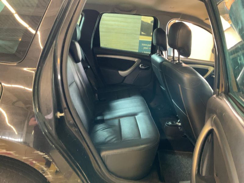Dacia Duster 1.5 dCi Lauréate Plus 4x2 2013 – снимка 19