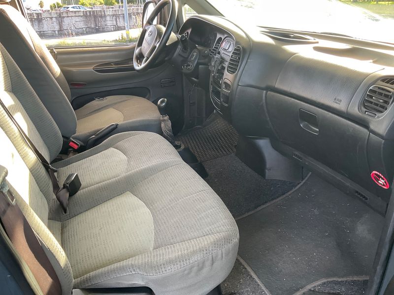 Hyundai H1 2.5 CRDi Starex — zdjęcie 3