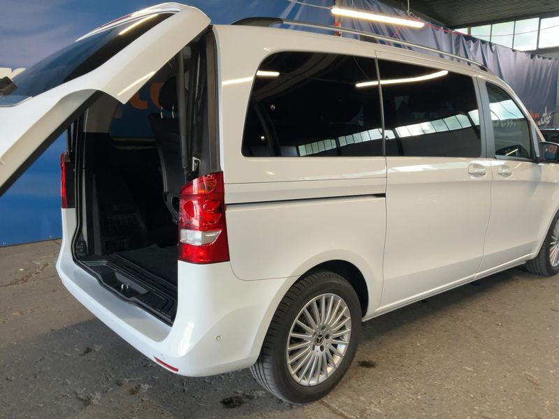 Mercedes-Benz V-Klasse V 220 d kompakt BlueTEC Edition — zdjęcie 6