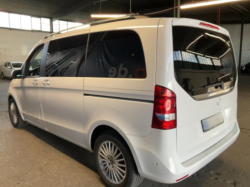 Mercedes-Benz V-Klasse V 220 d kompakt BlueTEC Edition — zdjęcie 3