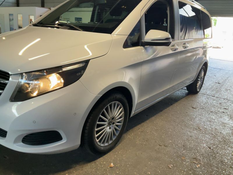 Mercedes-Benz V-Klasse V 220 d kompakt BlueTEC Edition — zdjęcie 2