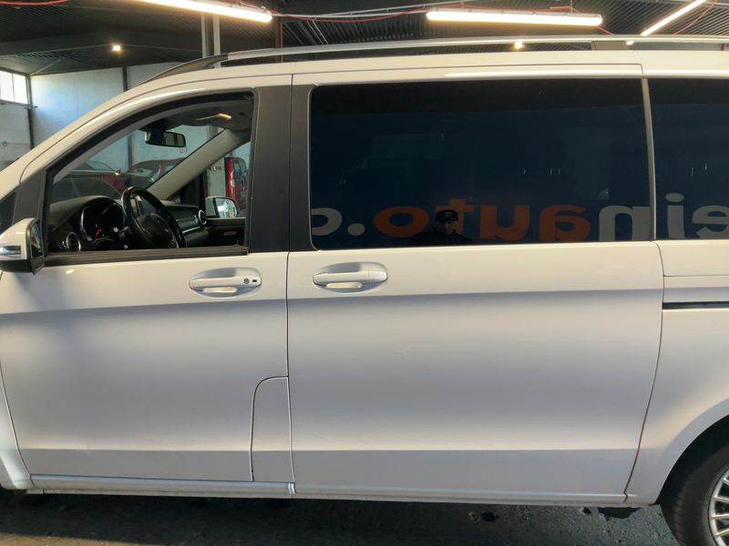 Mercedes-Benz V-Klasse V 220 d kompakt BlueTEC Edition — zdjęcie 4