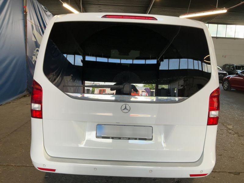 Mercedes-Benz V-Klasse V 220 d kompakt BlueTEC Edition — zdjęcie 5