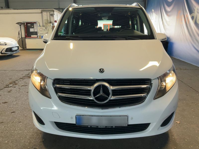 Mercedes-Benz V-Klasse V 220 d kompakt BlueTEC Edition — zdjęcie 9